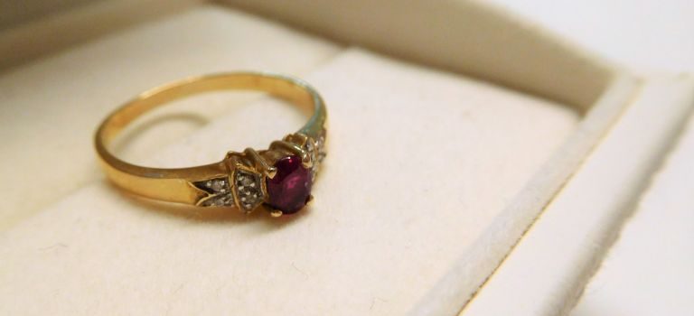 ハリーウィンストンの芸術性と資産価値永遠に継承される至高のラグジュアリー